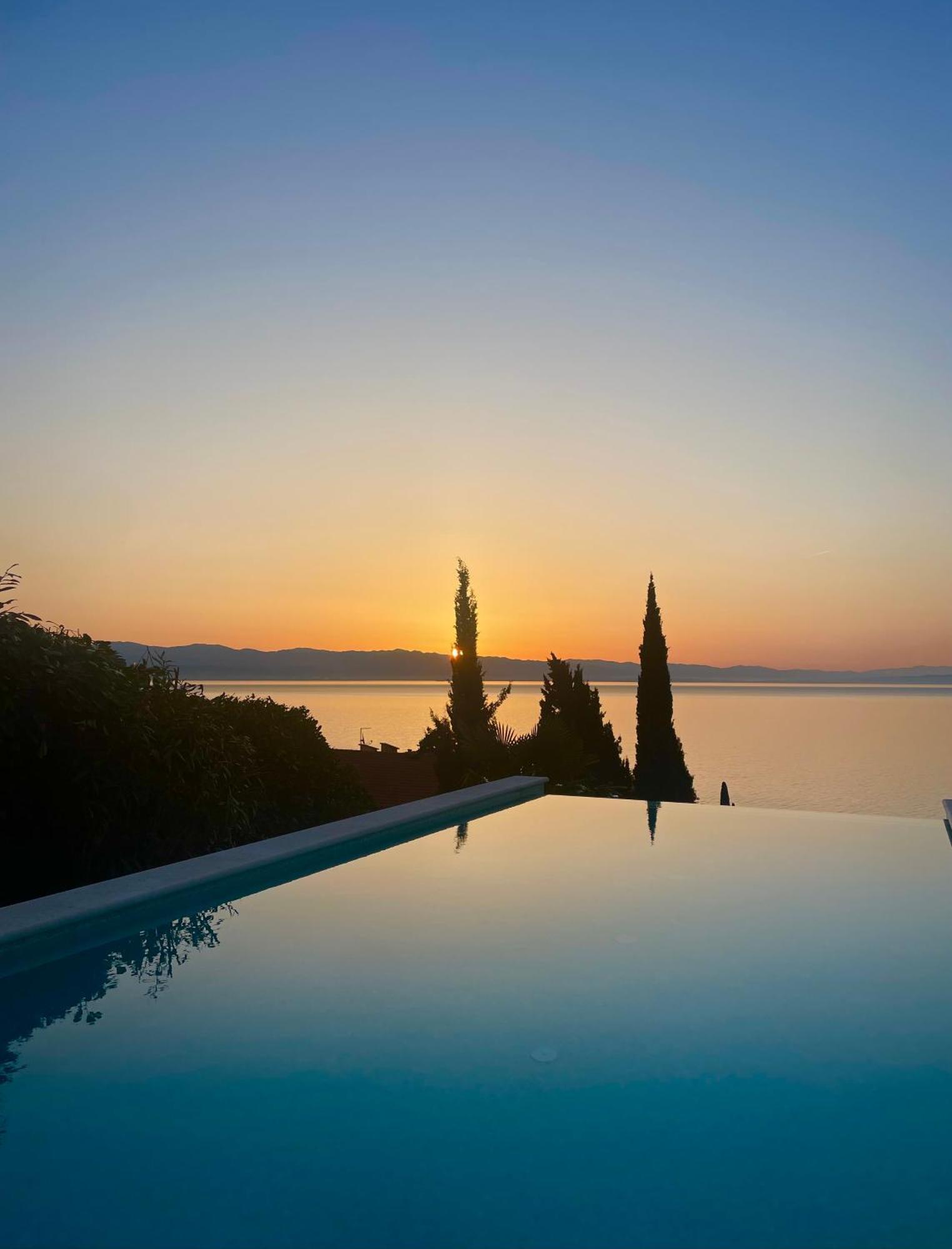 Villa Lovran - 150M To The Beach - Infinity Pool - Incredible Sea View - Fitness Room Εξωτερικό φωτογραφία